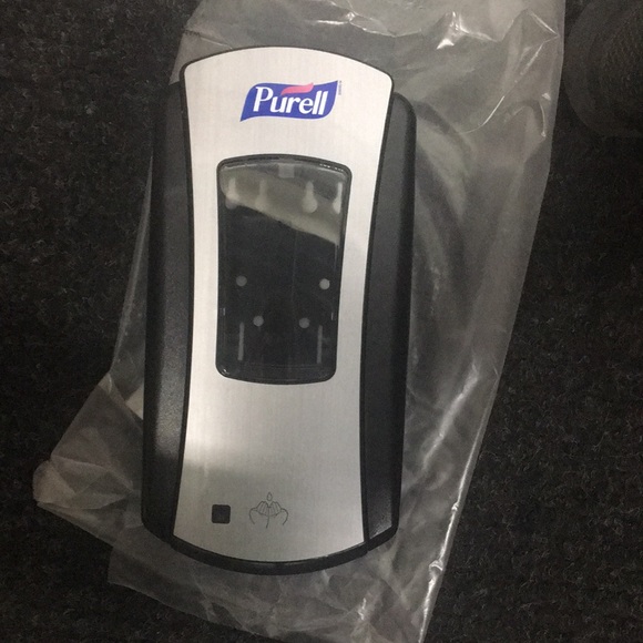 Purell Auto sanitizer - Picture 2 of 2